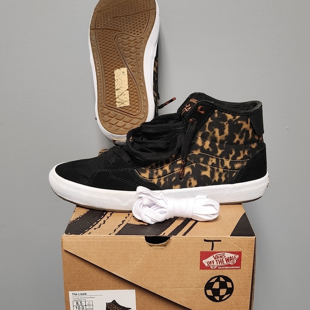 Vans Women's High-Top Sneakers - Black and Brown Leopard Print